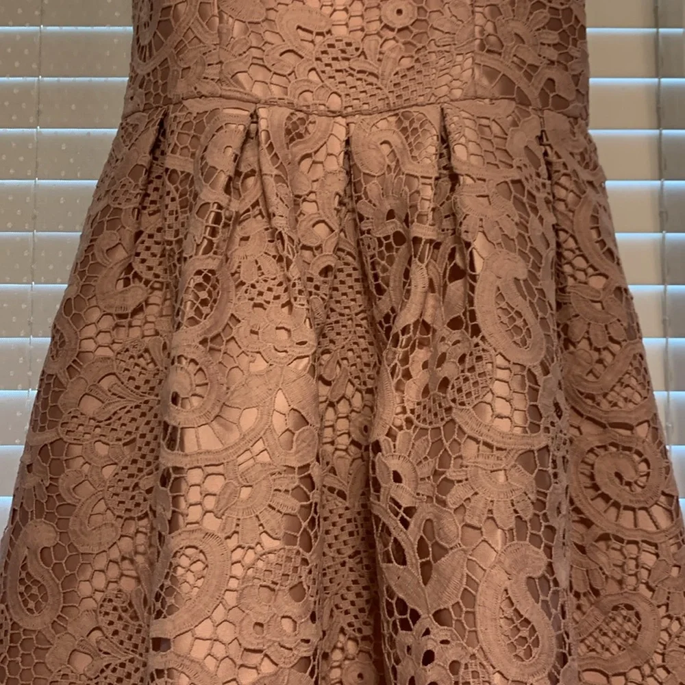 Chi Chi London Lace Dip Highlow Dress - Picture 5 of 12